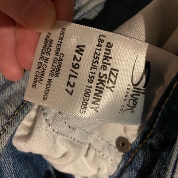 Silver Izzy high rise embroidered jeans - Picture 7 of 10